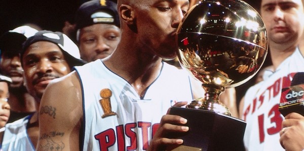 历史唯一！比卢普斯对乔丹科比詹姆斯交锋均占优 今成杨瀚森教练