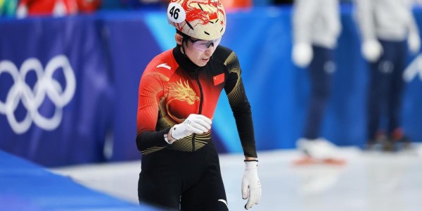 开云体育官网-深一度｜一路披荆斩棘不放弃，老将范可新诠释热爱与坚持