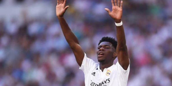 榜首之争无悬念 皇马村里的年轻人终于扛起大梁了