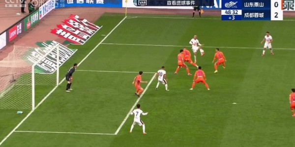 开云体育APP下载-【中超】元敏诚破门罗慕洛头球 10人泰山0比3蓉城