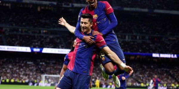 开云体育官网-【人物】两分钟两球打哑皇马！高龄莱万仍是高效神锋