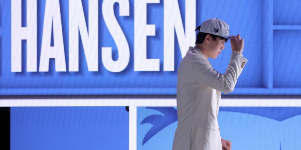 开云体育官网-何猷君：杨瀚森获选视频我刷了很多遍 他会激励更多中国年轻球员