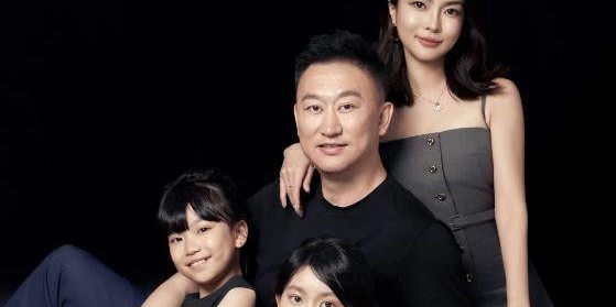 开云体育APP下载-妻子揭露刘维伟出轨：三人行挑衅原配 威胁烧学校